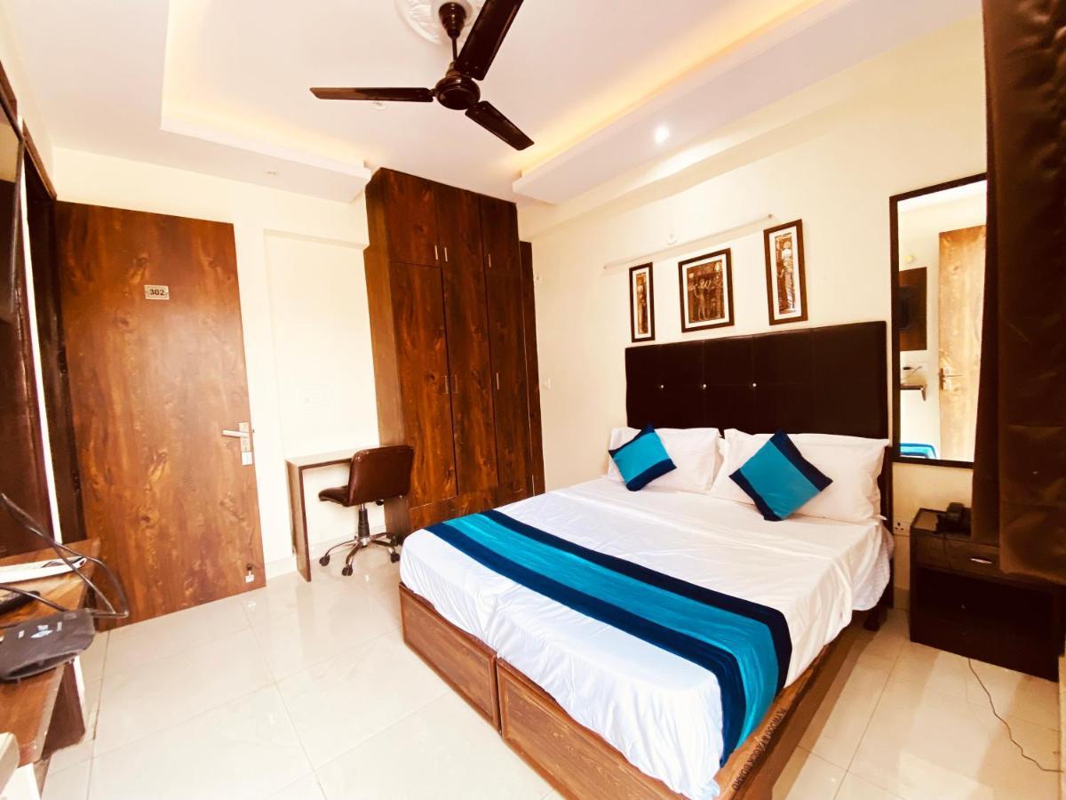 Hotel Admire Inn "Atta Market, Noida Sector 18" Extérieur photo