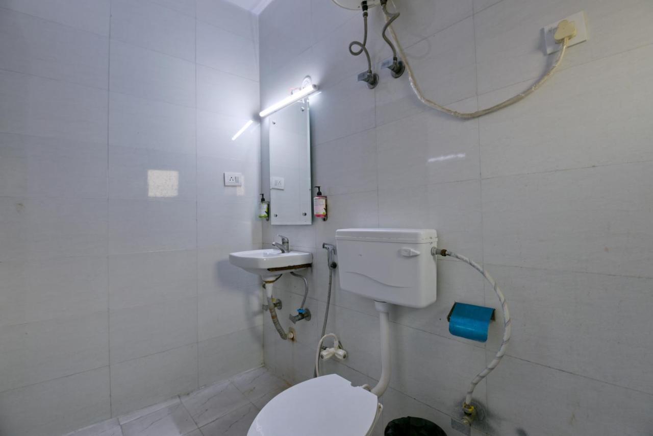Hotel Admire Inn "Atta Market, Noida Sector 18" Extérieur photo